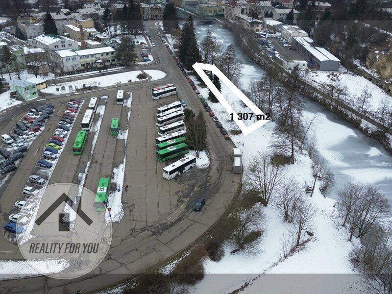 Prodej lukrativního pozemku 1307 m2, Turnov