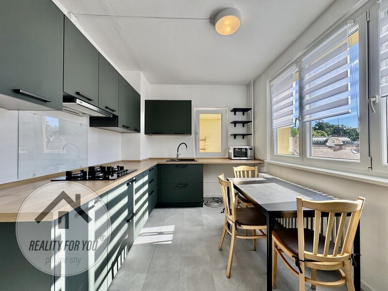Pronájem moderního bytu 3+1 s lodžií | 76 m² | ul. Lípová, Jablonec nad Nisou