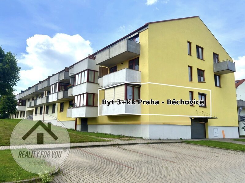 Prodej rodinného bytu 3+kk s garážovým stáním v oblíbené lokalitě Prahy - Běchovice