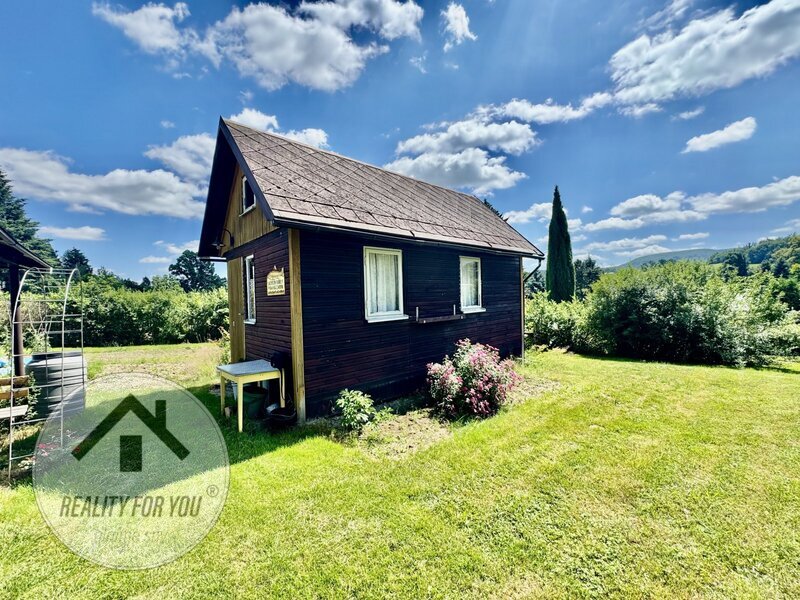 Prodej velké zahrady 1072 m2 v obci Šluknov - Císařský