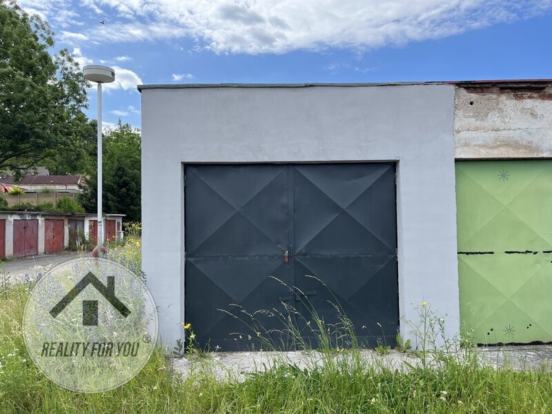 Dlouhodobý pronájem garáže po kompletní rekonstrukci - Mladá Boleslav