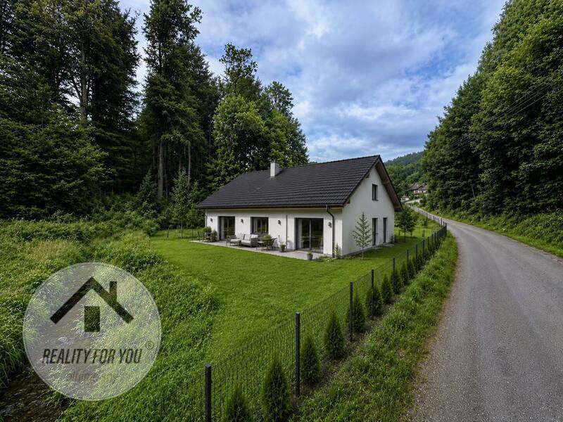 Prodej stavebního pozemku 2000 m² v Liberci - Starém Harcově